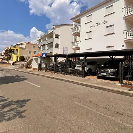 Apartamento Mit Balkon Und Meerblick By Interhome