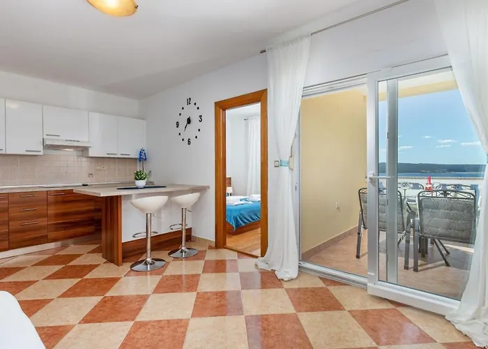 Mit Balkon Und Meerblick By Interhome Apartman Dramalj