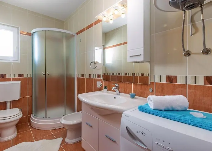 Mit Balkon Und Meerblick By Interhome Dramalj