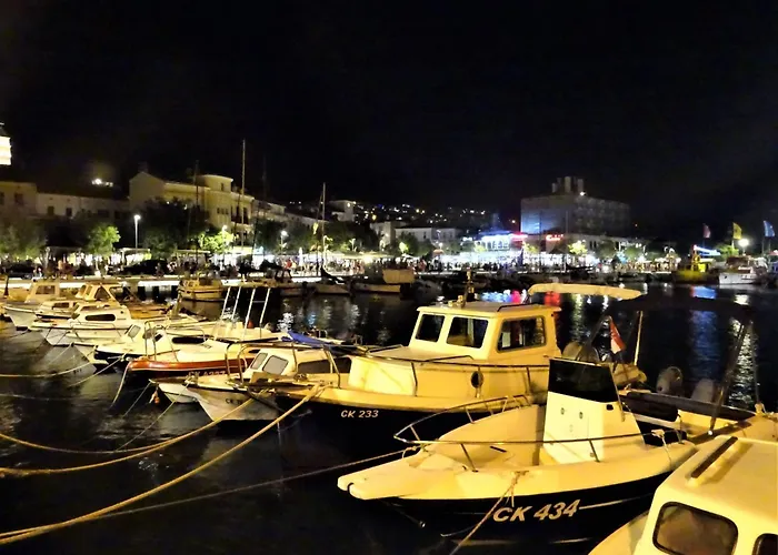 Mit Balkon Und Meerblick By Interhome Dramalj