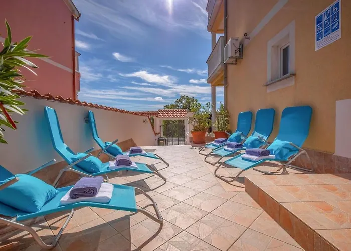 Mit Balkon Und Meerblick By Interhome Dramalj