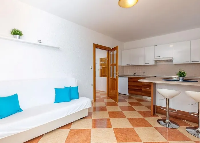 Mit Balkon Und Meerblick By Interhome